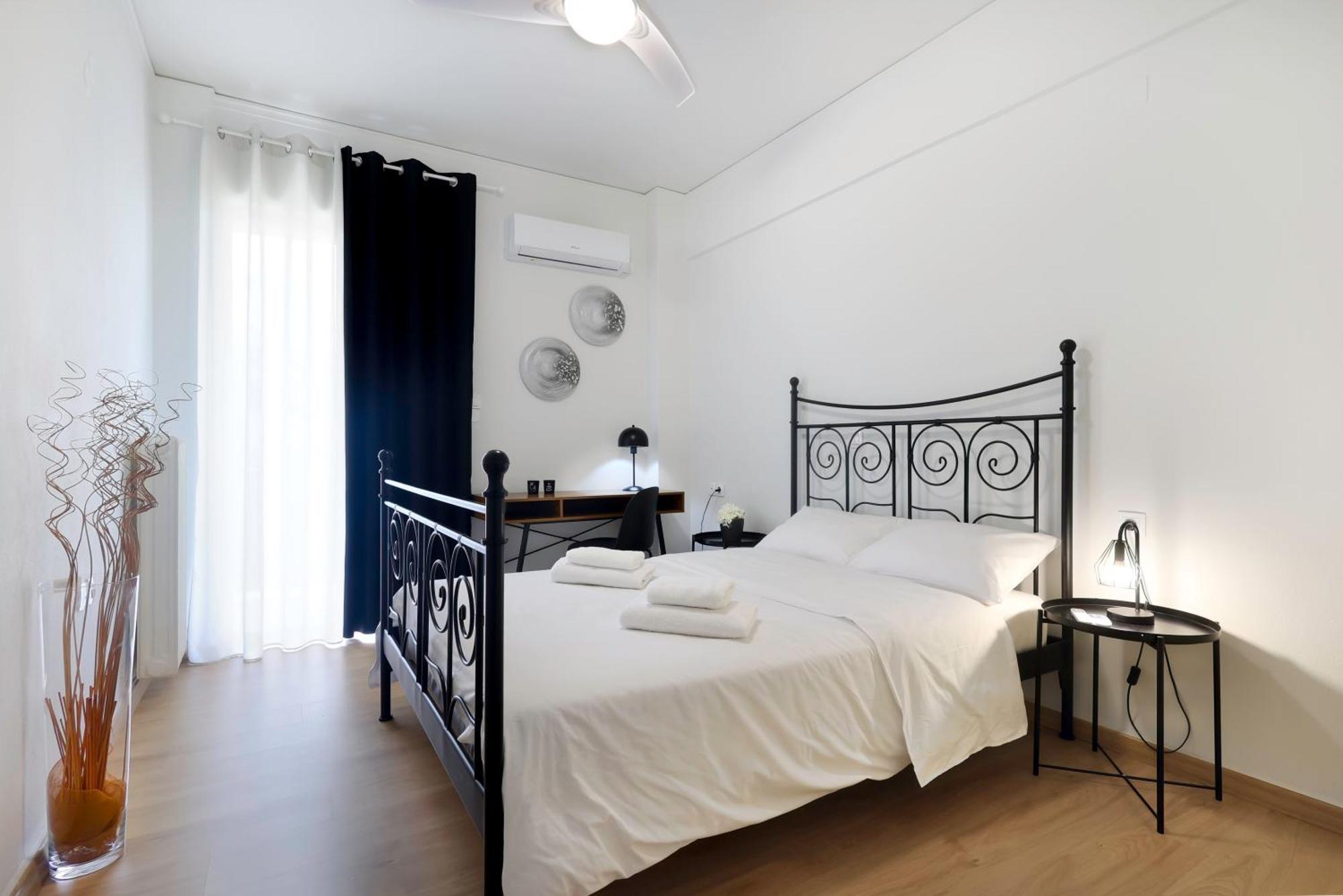Renaissance City Apartment "By Checkin" Heraklion  ภายนอก รูปภาพ